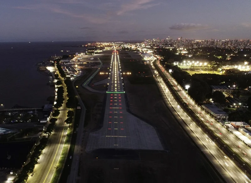 Reabrió Aeroparque con una nueva pista  y una nueva terminal de vuelos internacionales